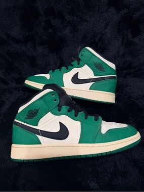 Nike Air Jordan 1 Mid Green White Black
